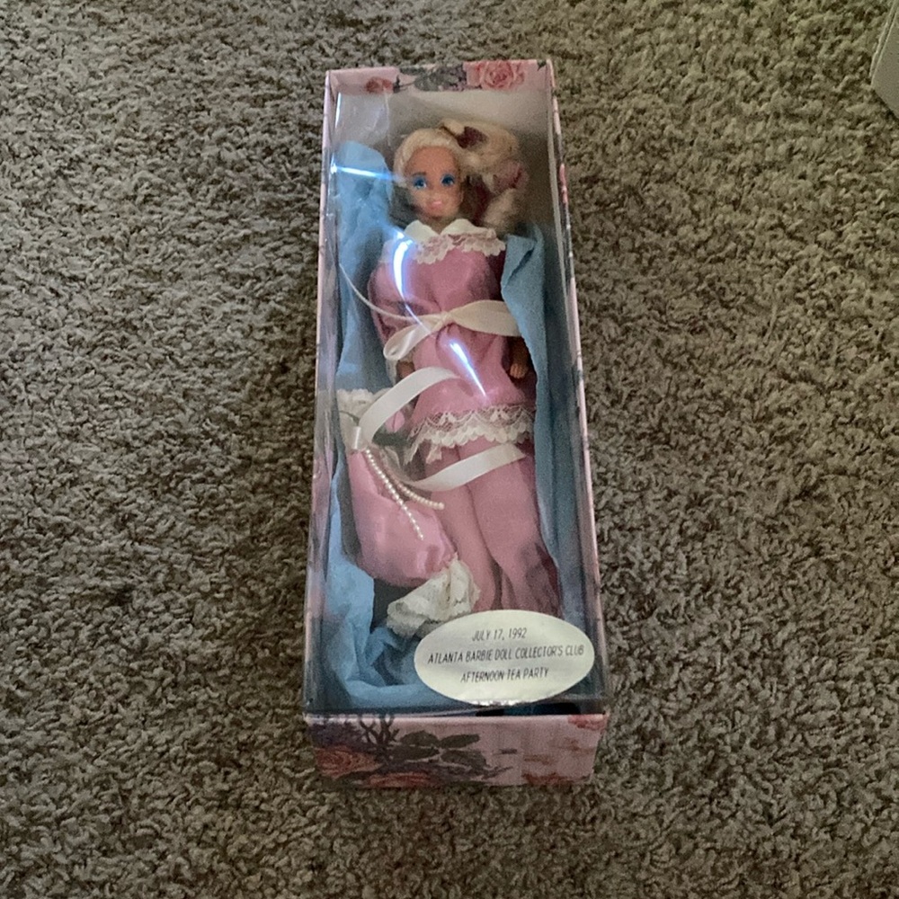 New Very rare Barbie only 250 made afternoon tea party